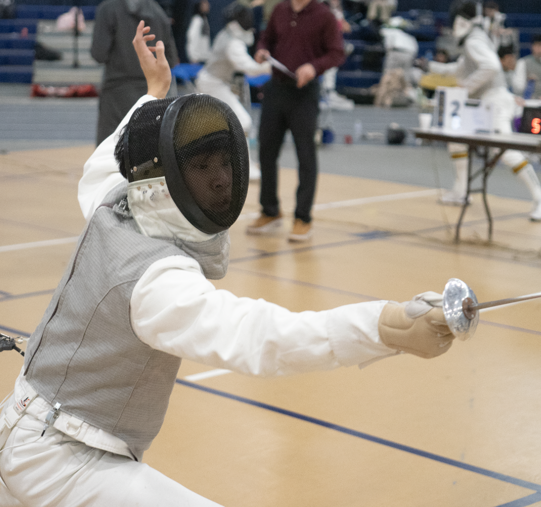 Fencing team cuts through competition